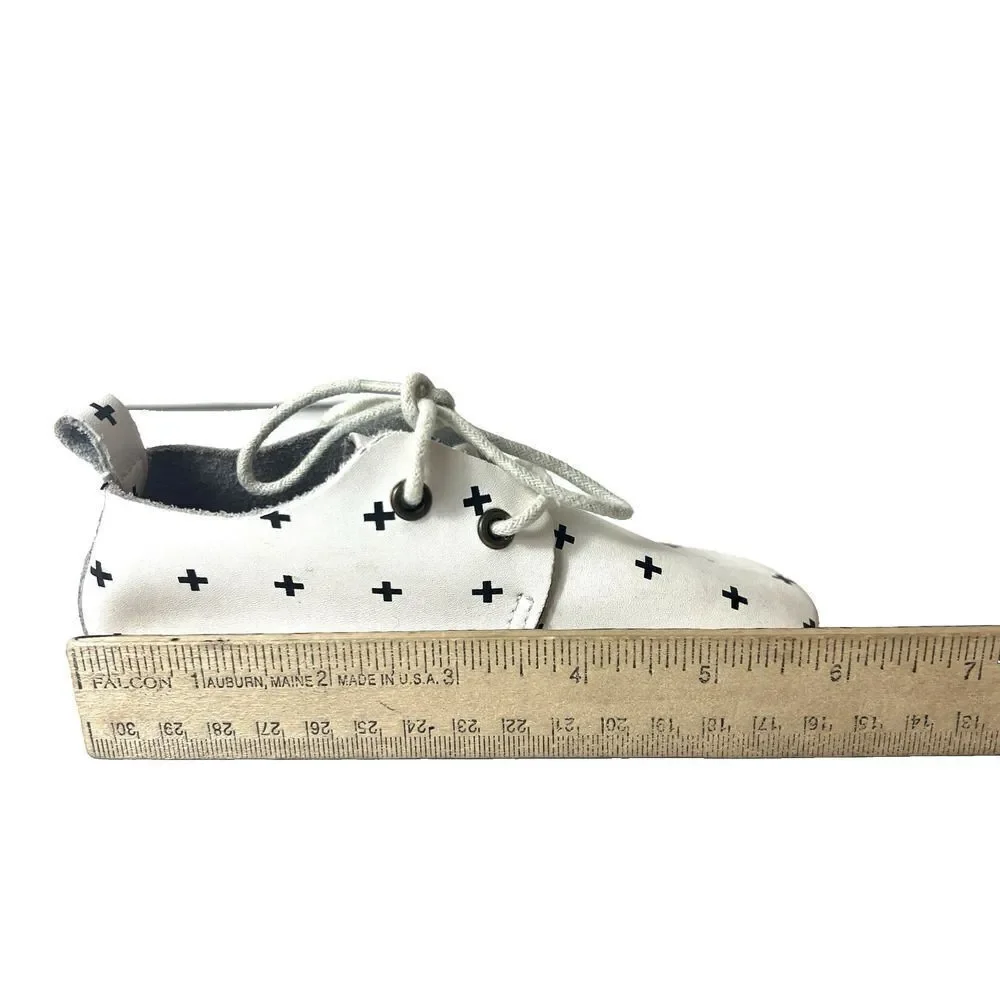 Piper Finn Little Kids Infants 7 Soft Leather White Cross Print Moccasin Lace Up